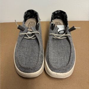 Hey Dude Gray Cream Wendy Peak Woven Shoes Size 9